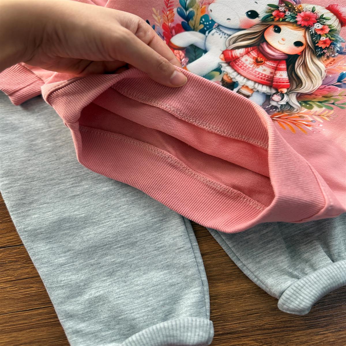 دخترک و یونیکورن 