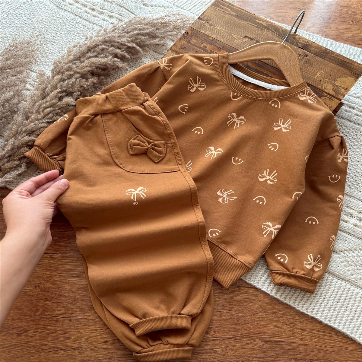 پاپیون لبخند