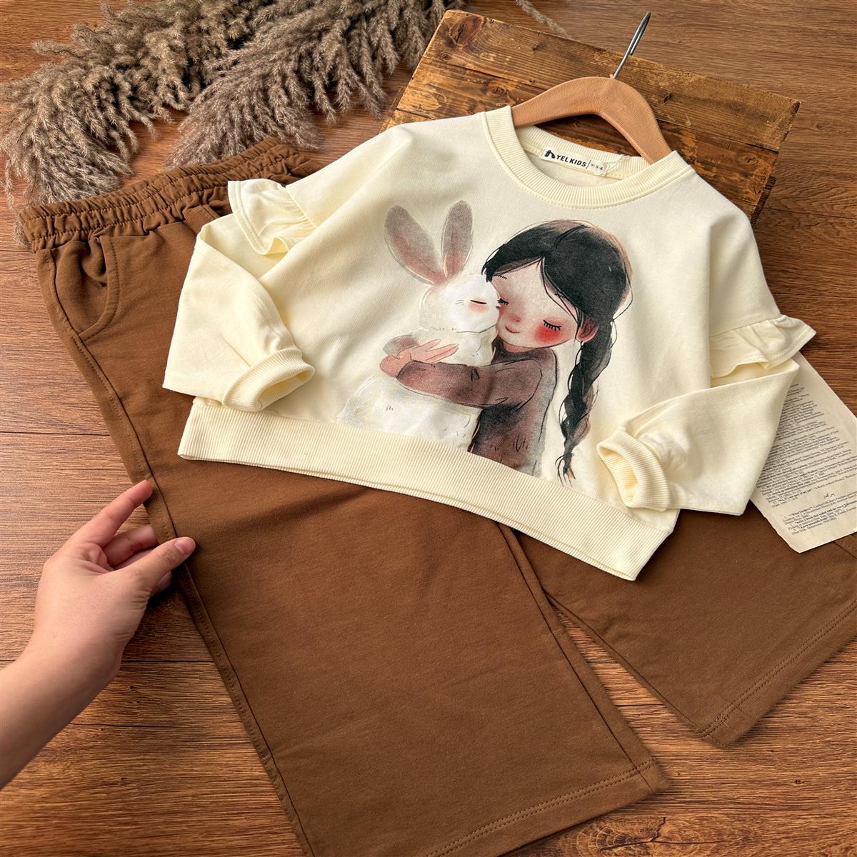 دختر و خرگوشی 