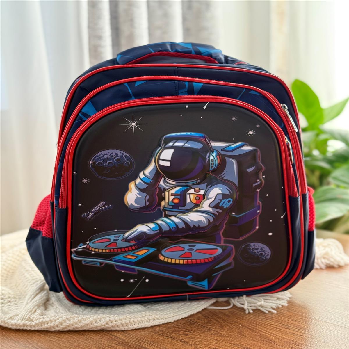 کوله طرحدار