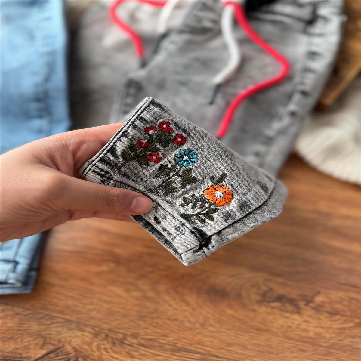 دمپا گلدوزی 