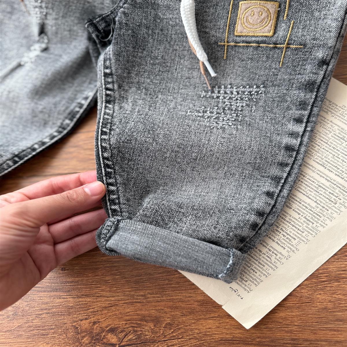 جین  استیکر 