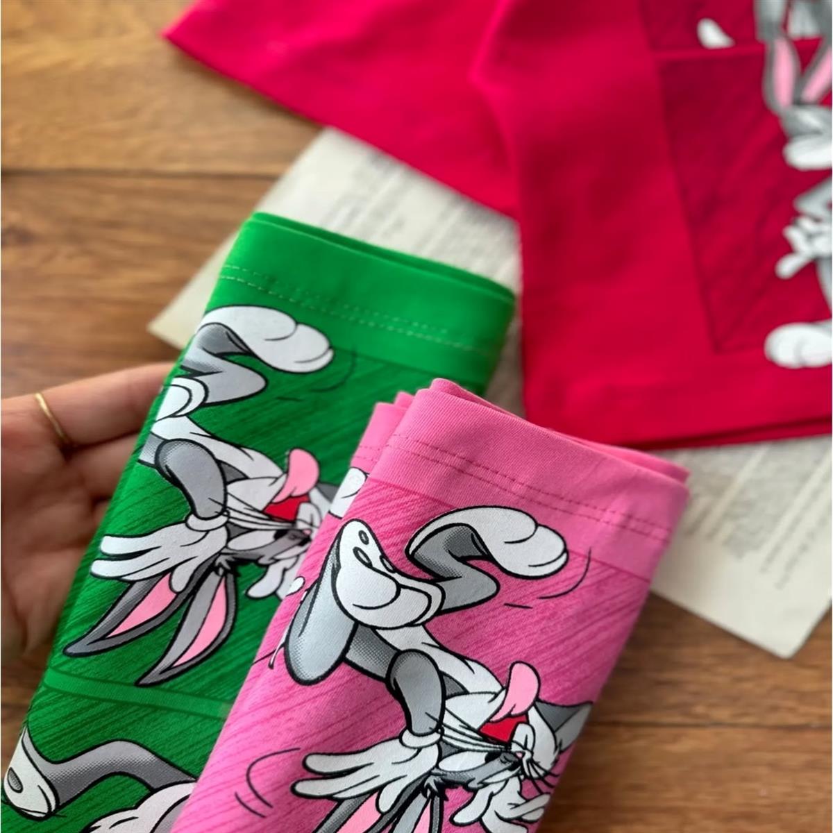 BUGS BUNNY